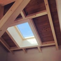 Mise en place d'un VELUX au-dessus d'un escalier